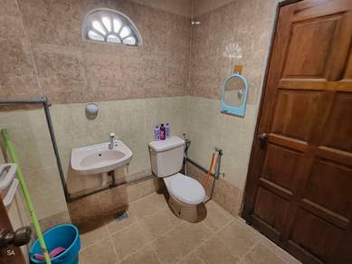[SWIMMING POOL INSIDE] Teres 2 Tingkat Seksyen 4 Bandar Baru Bangi