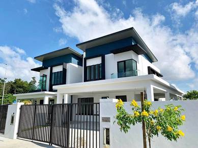 KAJANG Brand New Semi-D !! New Township with 0 downpayment !!