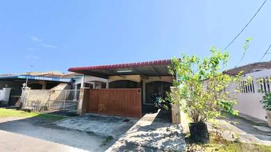 Teres Setingkat End Lot Renovated Non Bumi 3 Bilik Puteri Jaya