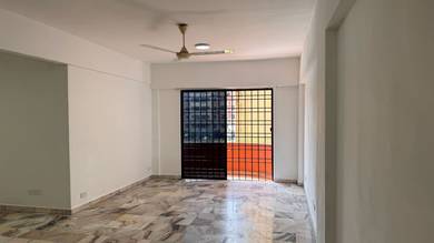 Pangsapuri Sri Pelangi Apartment / Subang Bestari