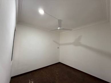 Beverly Hills Apartment Phase 1 Block O First Floor For Sale
