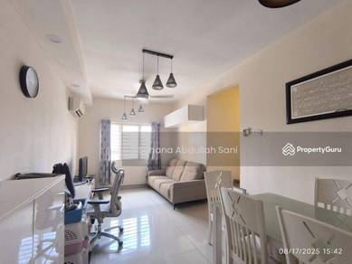 Walking Distance to LRT – Putra Suria!