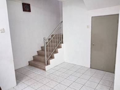 Rumah Sewa LEP 5 Seri Kembangan Teres 2 Tingkat 22x70 Facing Open