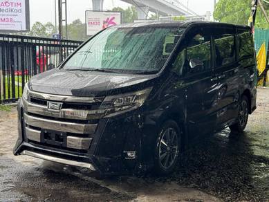 Toyota NOAH 2.0 SI WxB 3 8-SEAT