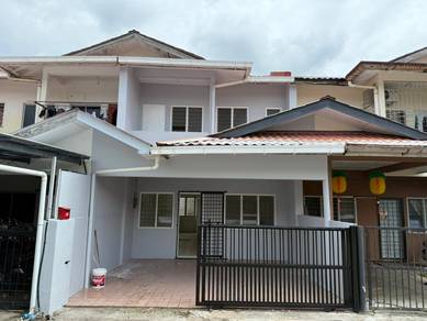 Desa Moyan, 1.5 Storey Intermediate