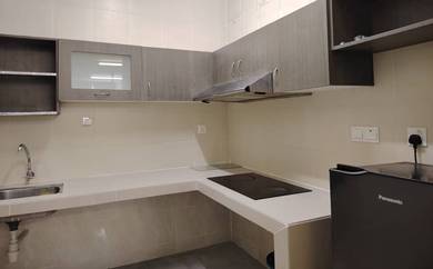 3 Bedrooms 2 Bathrooms Newly Painted  The Arc Cyberjaya For Rent