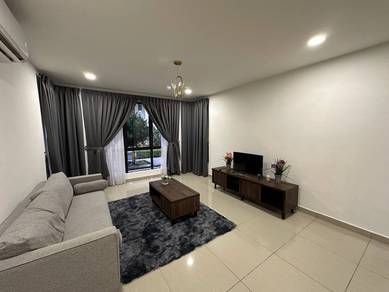 Upper East Condo, corner unit low floor for rent