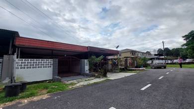 Fully extended and renovated Single Storey Terrace Pandamaran Jaya