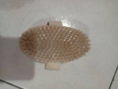 Body Dry Brush