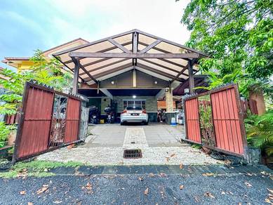 FULL RENO - Double Storey Semi D Corner Lot Taman Seri Damai, Kajang