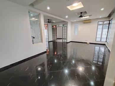 Semi-D untuk dijual Jln SP 2/5B , Bandar Sri Putra, Bangi ,Kajang