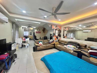 Taman Scientex Pasir Gudang  End Lot With 8ft Land for Sale