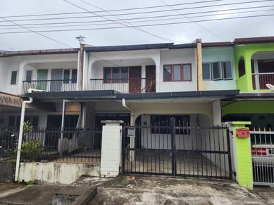 Stampin Double Storey Terrace House for Sale