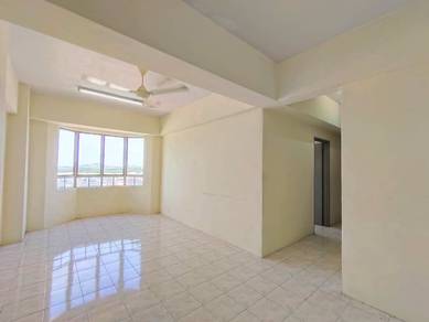 Menara KLH Condo 3Rooms Puchong Near LDP / Bandar Sunway