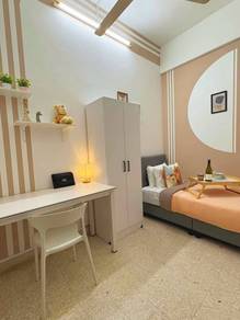Fully Furnished Room SS24 PJ! Near LRT &amp; Mall | Free Cleaning &amp; WiFi |