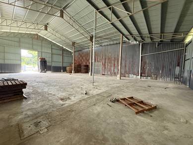 Batu Kitang 7th Mile Warehouse For Rent 🏠