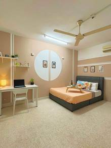 5 MINS WALK TO LRT🚝😱 PREMIUM Middle Room!! WORK FROM HOME FRIENDLY!