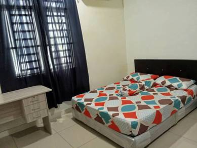 Middle Room For Rent!!!!!