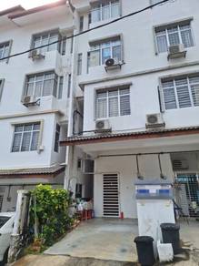 Upper Town House Taragon Puteri  Cheras Bt 9