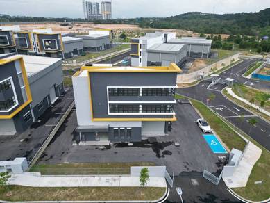 Warehouse/Factory XME Sime Darby Bussiness Park, Nilai Impian, Nilai.
