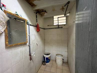 Pangsapuri Taman Tasik Utama AYER KEROH