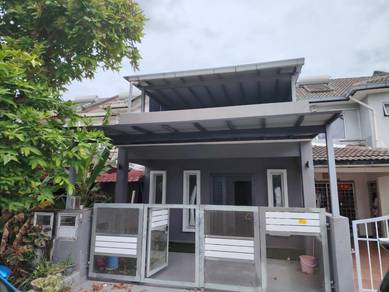 Puchong utama 10 for Muslim family only  Renoveted Fully Extended