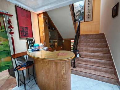 End Lot Double Storey. Nice Renovation. Fully Furnished. Ready Move in
