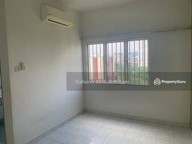 High-Rise Comfort in Bandar Sri Permaisuri! 🏙️