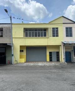 Warehouse / Kilang to Let at Taman Industri Selaman Bandar Baru Bangi.