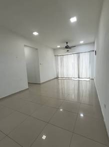 Strategic Location. Minutes to KL City Center. Well-Kept Unit.
