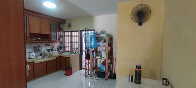 Facing Open Land. Ample Parking Space. Freehold. Well-Kept House.