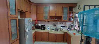 Facing Open Land. Ample Parking Space. Freehold. Well-Kept House.