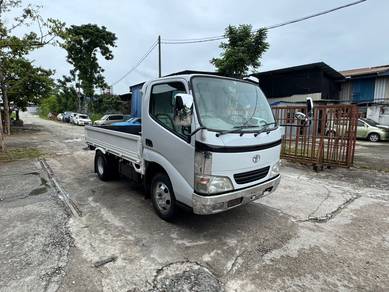Unregistered 10 Kaki Toyota KDY230 Steel Cargo Fo