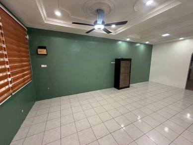 BDC Double Storey Intermediate House For Rent, 4 bed 3 bath, 2 carpark
