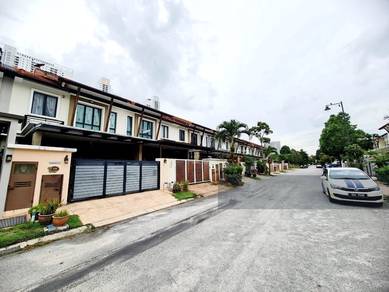 BK8, BK 8 Extended 2 Storey House Bandar Kinrara 8 Emerald House