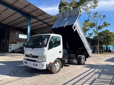 Recond 13 Kaki Hino XZU710 Steel Tipper For Sell