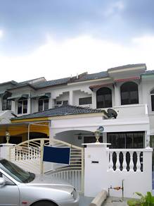 Double Storey At Jalan Kenari Puchong Jaya Selangor