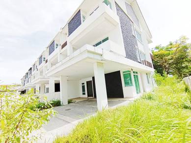3 Storey EndLot House Lagenda Waterfront Bukit Jelutong Selangor