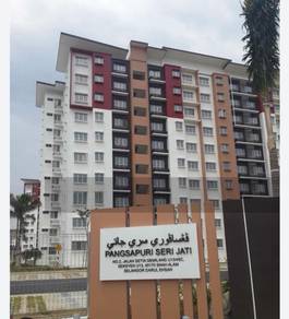 Seri jati Apartment Setia Alam kitchen cabinet for sale