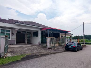 Teres 1 Tingkat, Taman Seruling Jaya, Masjid Tanah Melaka