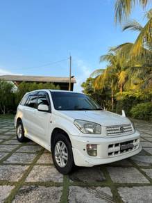 Toyota RAV4 2.0 STANDARD (A)