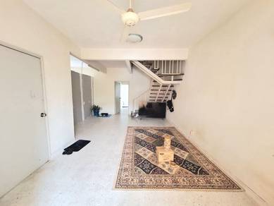 SAIZ BESAR MURAH Double Storey Terrace Taman Kelab Ukay Ampang