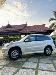 Toyota RAV4 2.0 STANDARD (A)