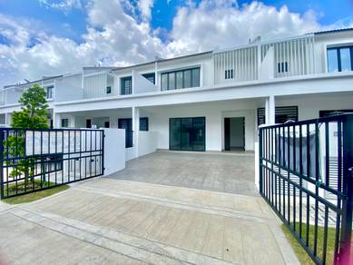 Facing Playground near plus highway, clay brick 22x70 4Room | 4Bath