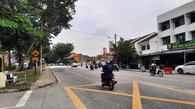 WORTHY RENTAL First Floor 1100sf Terrace Shophouse @AIR ITAM