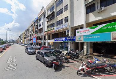 Taman Sri Batu Caves Ground Floor Shop Available For Rent !