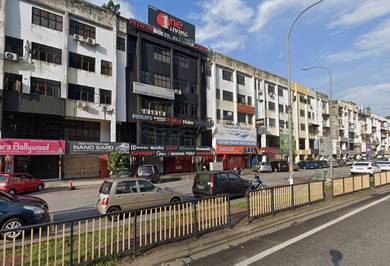 Taman Sri Batu Caves Ground Floor Shop Available For Rent !