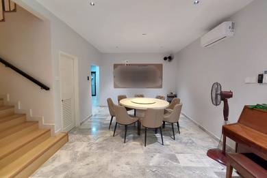 Corner Unit 2 Storey Landed House Taman Fadason Villa, Kepong