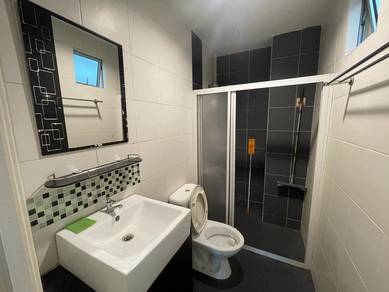 Zennith Suites Apartment, Larkin Good condition 1bedroom,8min to ciq