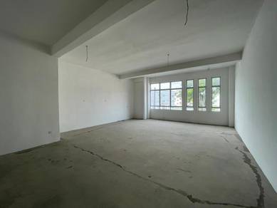 Strategic Location Facing Mainroad 1st Floor Shoplot Plaza Semabok